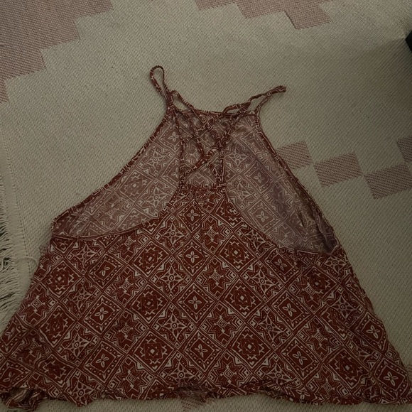 Hollister Red White Aztec Print Pattern Racerback Cut Out Open Flowy Tank Top - Picture 5 of 5